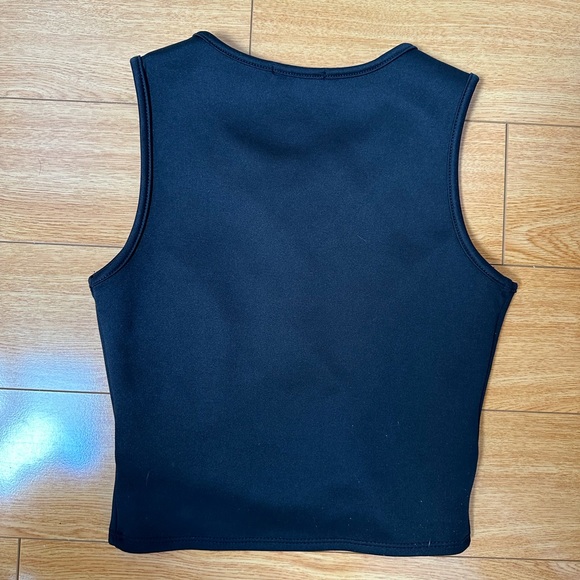 Crop top - Picture 2 of 2